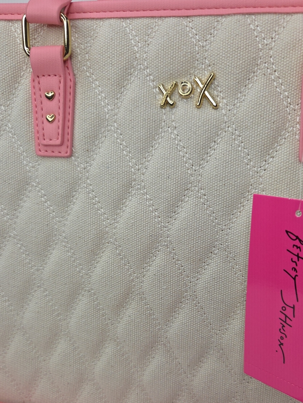 💕▪️Betsey Johnson ▪️Xolala Beige Quilted Canvas Tote with Pink Trim - Picture 4 of 8